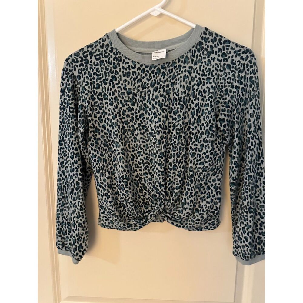 all in motion blue cheetah print long sleeve girls top L 10/12